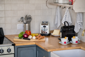 breakfast area in the kitchen