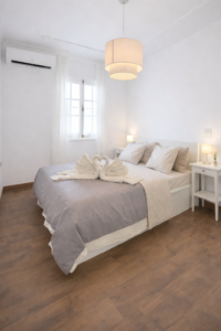 Room 2 with air conditioning