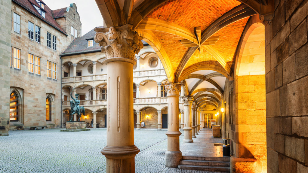 Der Arkadenhof des Alten Schlosses in Stuttgart im Renaissancestil