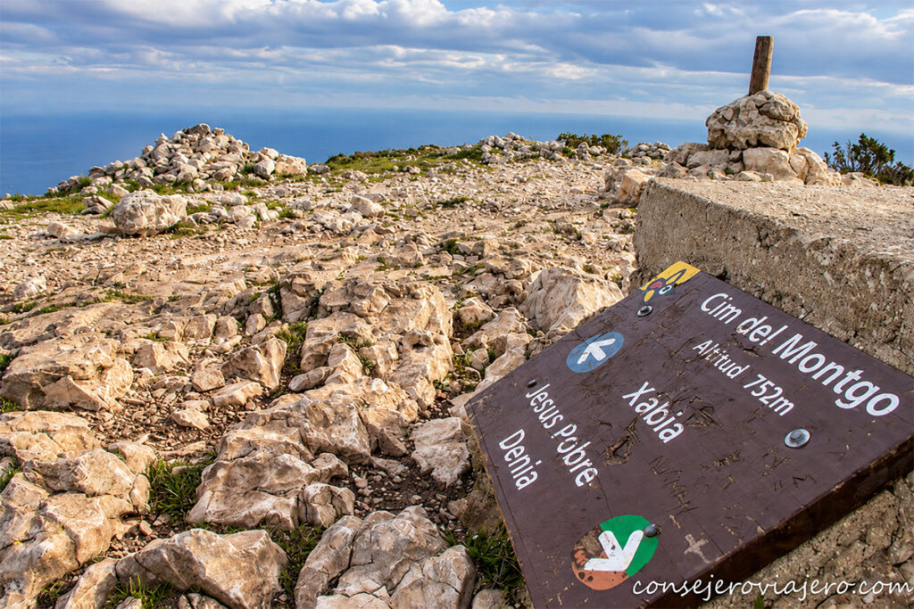 The summit marker of the Montgó, 752 metres above the sea