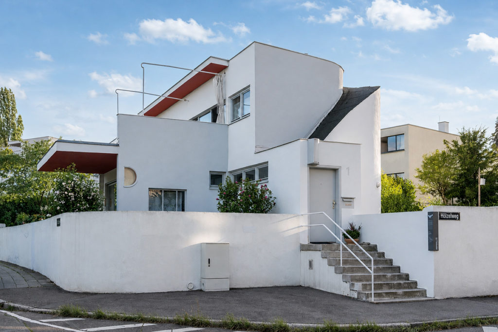 A white functionalist house in the Weissenhofsiedlung, built for the 1927 Werkbund exhibition